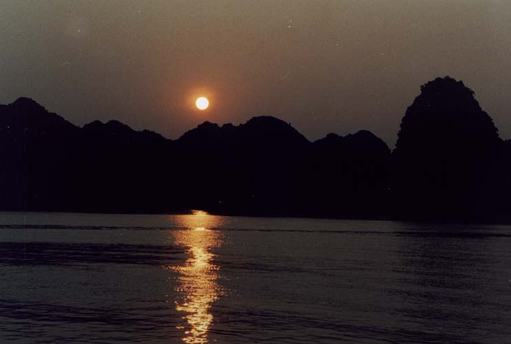 Halong Bay - ztoka sestupujcho draka - svtov ddictv UNESCO 