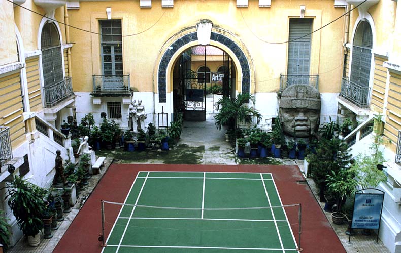   Saigon - muzeum umn s badmintonovm kurtem